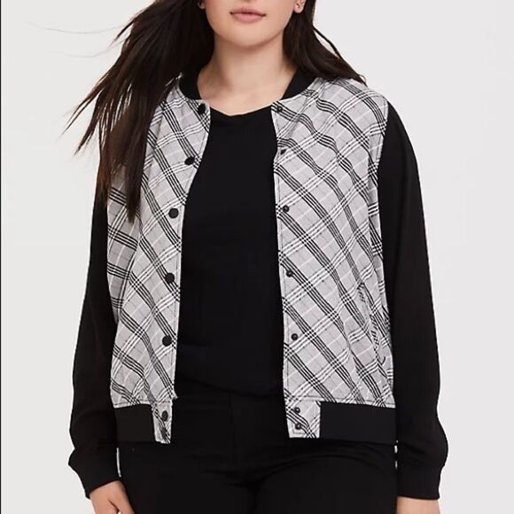 Torrid BLACK PLAID TWILL BOMBER‎ JACKET - Picture 1 of 6